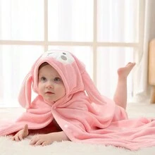 1件兒童浴巾,柔軟親膚,卡通珊瑚絨帶帽毛巾連口袋裝適合0-3歲男女孩,適用於秋季裝飾,旅行,洗浴和游泳池,帶有帽子和扣環設計,是新生禮物的理想選擇