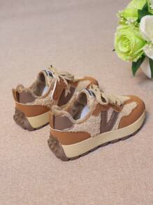 1對女孩和男孩穿著舒適的溫暖絨毛鞋,圓頭,平底,防滑,休閒,運動鞋具有色彩碰撞設計 - 卡其色 - 查看 3