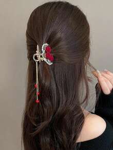 1 件裝毛絨天鵝絨玫瑰花馬尾辮髮夾帶珍珠流蘇女士髮髻髮型 - 白蓮花花卉