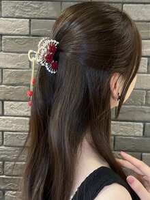 1 件裝毛絨天鵝絨玫瑰花馬尾辮髮夾帶珍珠流蘇女士髮髻髮型 - 白蓮花花卉