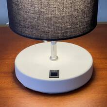 Round Aluminum Table Lamp For Bedroom Or Bedside Or Living Room + Cotton Fabric Dome Bivolt - 黑色 - 查看 5