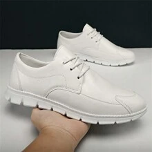 男士穿孔牛津鞋,鞋頭為半指針,帶織帶結束的正裝鞋,休閒英式皮鞋 - 白色 - 查看 4