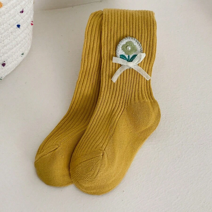 黃色的女孩褲襪,彈簧秋天孩子們長褲,彈性緊身打底褲帶腳,可愛連褲襪