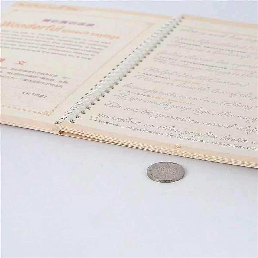 Cahier de pratique de calligraphie réutilisable pour les enfants d'âge Cahier de pratique de calligraphie réutilisable pour les enfants d'âge
