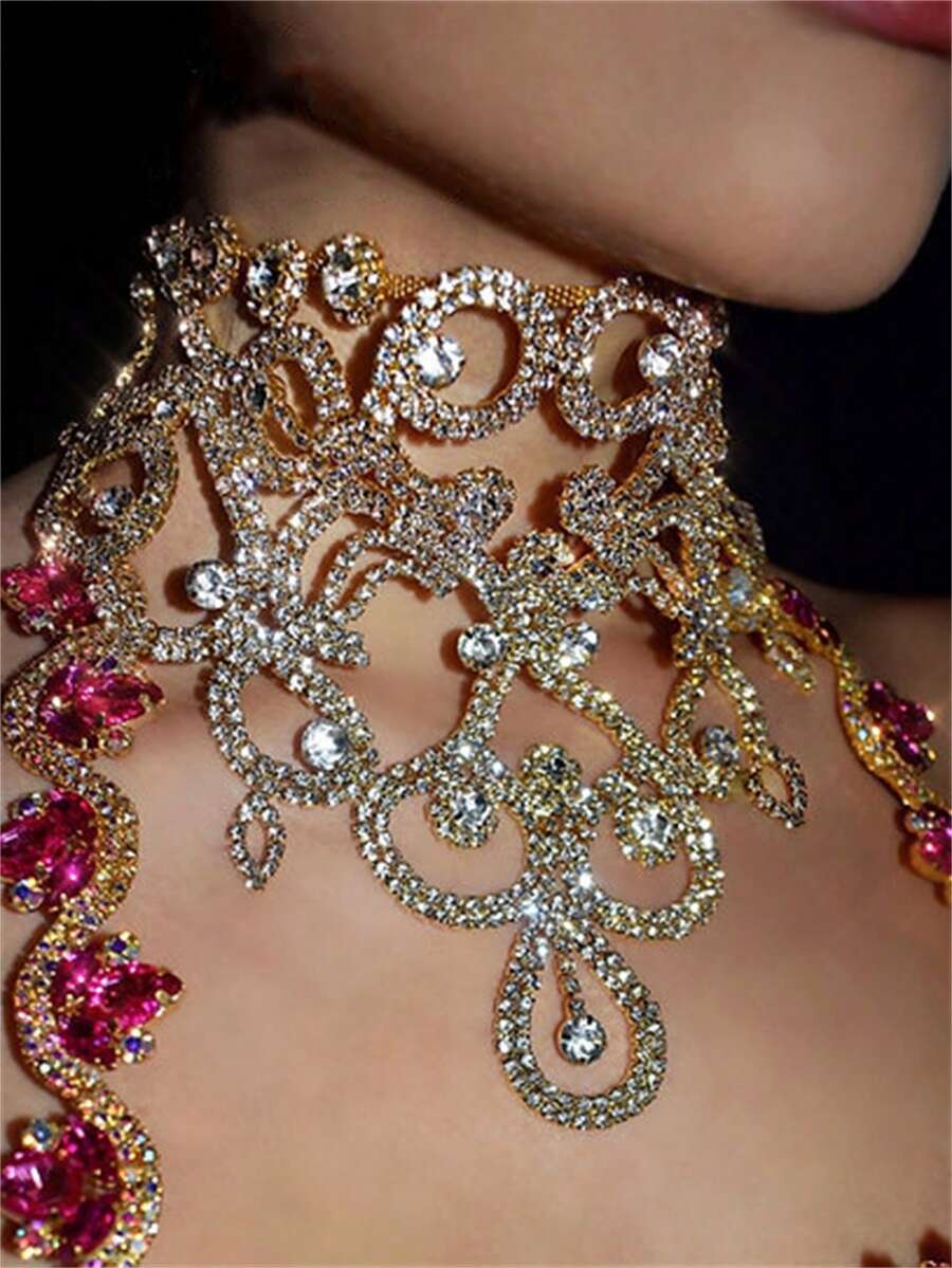 Fashionable Rhinestone Hollow Flower Shape Bra Chain - Multicolor - View 1