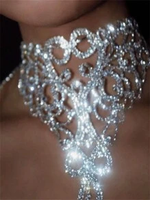 Fashionable Rhinestone Hollow Flower Shape Bra Chain - Multicolor - View 5