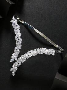 1pc Silver-Tone Cz Bracelet For Women, 2023 Palm Cuff Style Fashion Accessory For Wedding & Party Elegant
