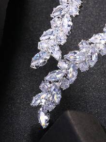 1pc Silver-Tone Cz Bracelet For Women, 2023 Palm Cuff Style Fashion Accessory For Wedding & Party Elegant