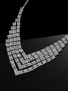 8入組銀色高貴的鑽石和寶石點綴的婚禮珠寶套裝,包括項鍊,手鍊,耳環和戒指,完美適用於婚禮和派對皇室風格