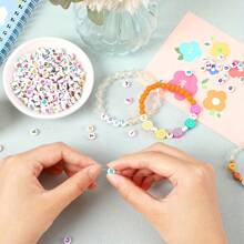 Un Paquet De 500/1000pcs 7x4mm Perles Espacées Acryliques De Couleur Blanche Avec Lettres De Mode Pour La Fabrication De Bijoux À La Main Pour La Diy Bracelet/collier/accessoires