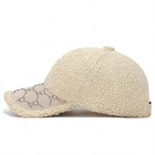 一包刺繡字母棒球帽,秋冬仿毛羊剪絨保暖加厚尖頂帽,時尚百搭帽子 - 米色 - 查看 2