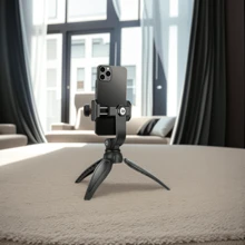 Q166i 手機架適用於多品牌手機,可用作桌面架、便攜式多功能三腳架,手機架最大寬度可夾緊在 10cm內。三腳架介面為1/4英寸,可用於安裝攝像頭和微型訂單等設備。 - 黑色 - 查看 8