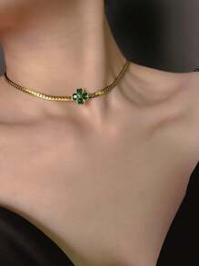 1 套绿色心形方晶锆石和花朵形不锈钢女士首饰套装，3 件（包括项链、手链和耳环），适合日常和特殊场合，是情人节礼物的理想选择