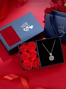 1 套铜和方晶锆石心形吊坠项链，适合女士佩戴，配玫瑰礼盒，精致时尚，百搭锁骨链，适合情人节、妈妈、母亲、母亲节、礼物 - 玫瑰禮盒+手提包+賀卡+項鍊 - 查看 3
