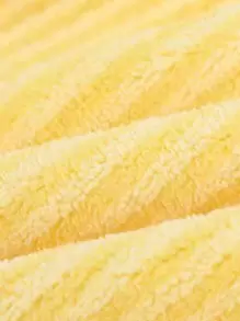 1条珊瑚绒柔软吸水速干极简条纹头巾/面巾/浴巾，适合成人和情侣使用，居家、沐浴、擦干头发、游泳、海滩等场合，也适合美容院、酒店、运动等场所，是居家必备的毛巾、护肤浴巾。 - 黃色 - 查看 6