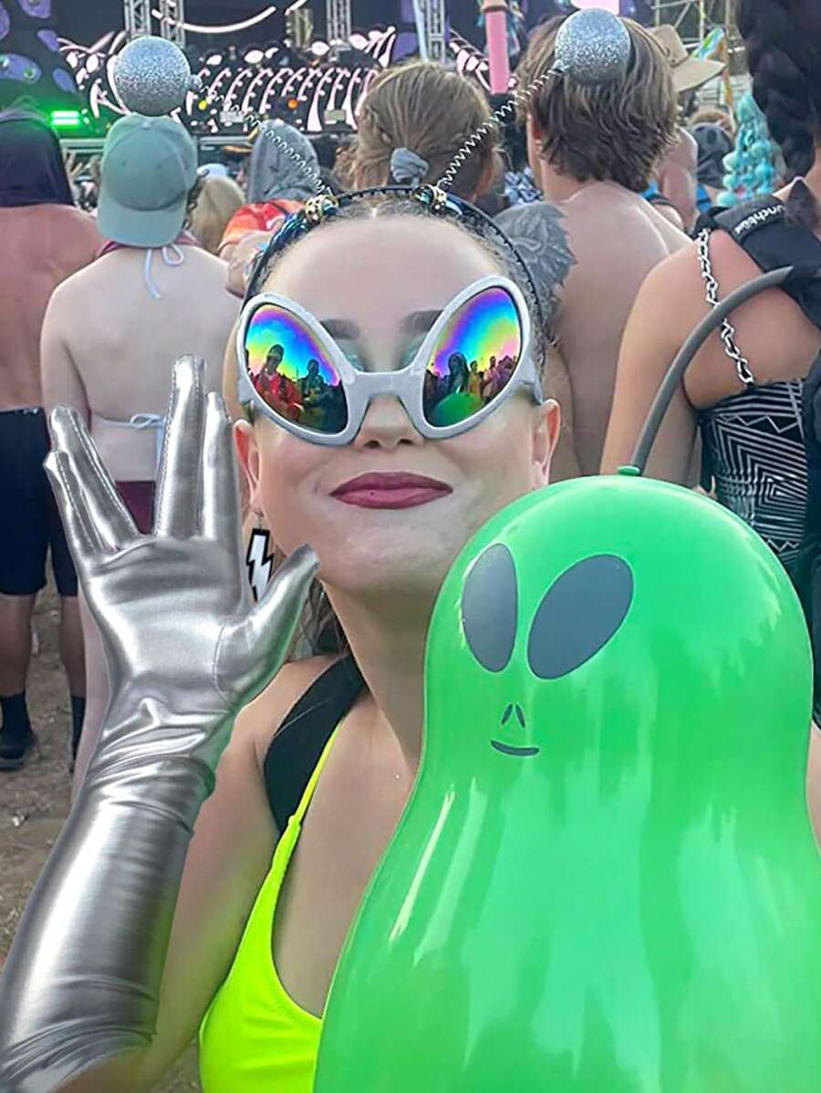 Street 1 Pair Unisex Silver Frame, Mirror Lens Alien Shaped Cat Eye Fashion Glasses Suitable For Birthday Parties And Parties Fashion Glasses Shades Beach Accessories Christmas Basics Fall Winter Women Outfits Clothes Business Casual Gifts - Silver - View 1