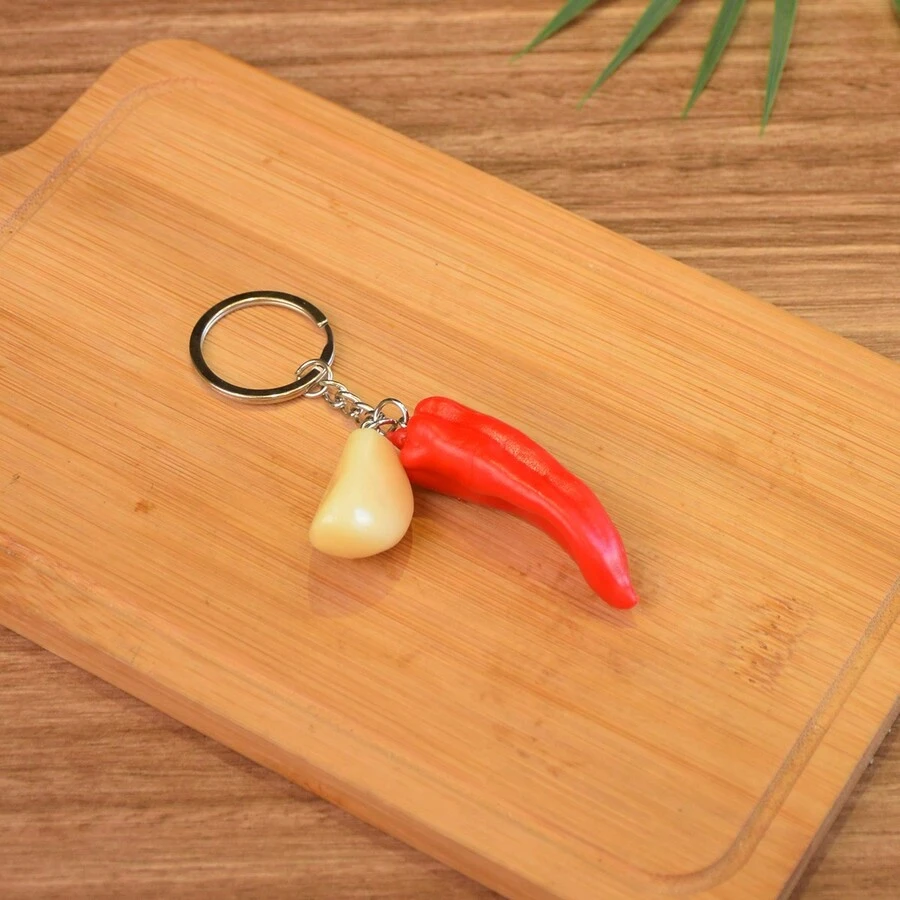 1pc Realistic Red Chili Shaped Vegetable Keychain, Food Shaped Keyring For Men, Fun Imitation Key Holder