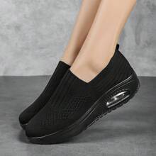 New Style & Comfortable Casual Dancing Shoes For Women, Suitable For Square Dance; Slip-On Design, Breathable & Lightweight Fabric, Thick Air Cushion, Soft Sole, Plus Size - Black - View 1