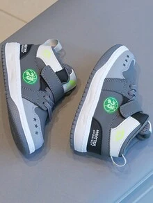 1雙不分男女兒童時尚多功能休閒運動鞋