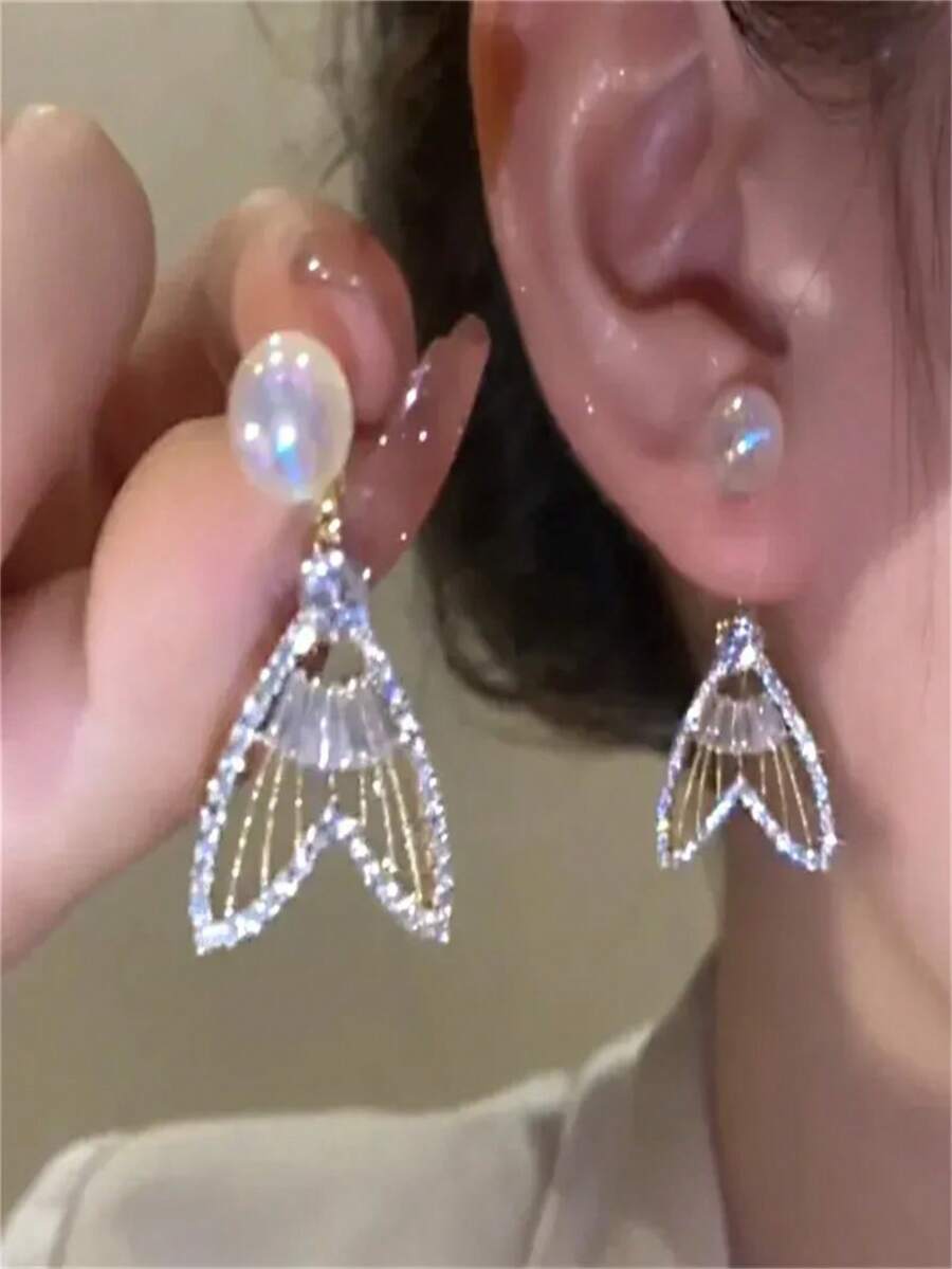 1pair Double Wearing Mermaid Princess Inspired Pearl Fish Tail Dangle Earrings Unique Design Style - Yellow Gold - View 1