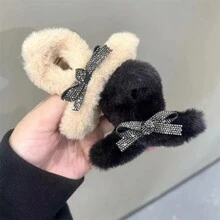 1入新款毛絨蝴蝶結和鑽石裝飾髮卡髮飾,適用於日常使用