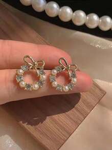 蝴蝶結淡水母珠耳環及耳釘 - 金色 - 查看 3