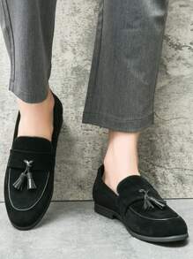 Męskie mokasyny typu slip-on z frędzlami, modna gumowa podeszwa, casualowe mokasyny w stylu oksfordzkim w kolorze czarnym