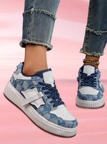 新款時尚男女不分束穿的牛仔布拼接平底鞋,厚底,舒適耐穿,透氣耐滑,適用於情侶和休閒運動活動 - 藍色 - 查看 1