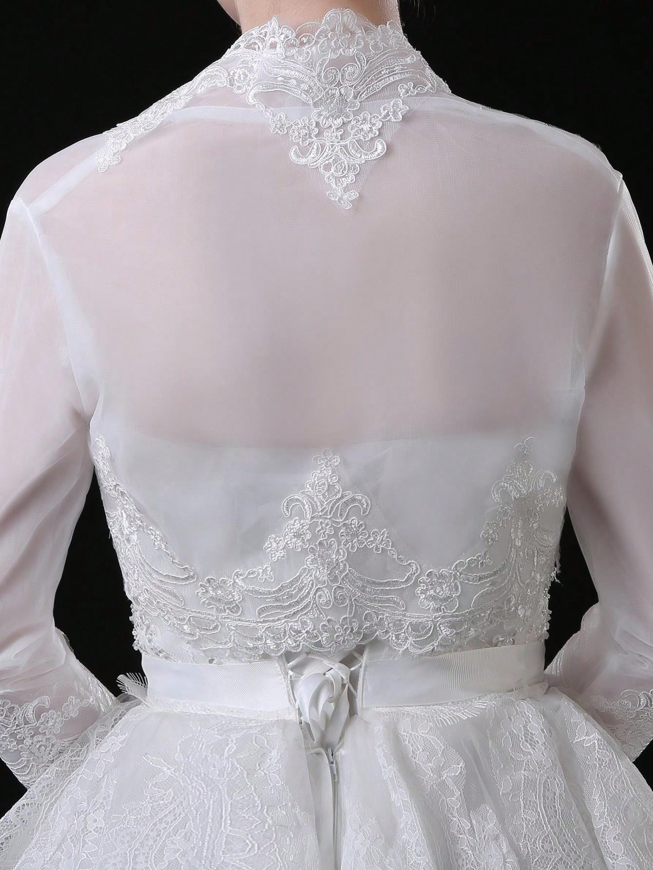1pc Women's Elegant Long Sleeve Embroidered Wedding Dress Bridal Tulle 1pc Women's Elegant Long Sleeve Embroidered Wedding Dress Bridal Tulle