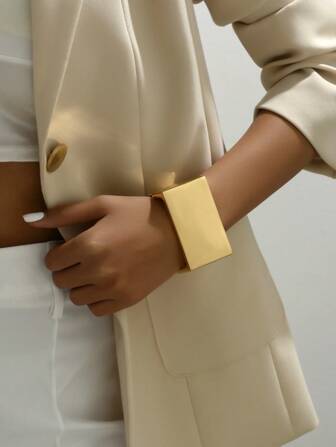 1 Pieza Elegante Brazalete Geométrico De Aleación De Zinc Con Forma Cuadrada Y Circular, Estilo De Calle Y De Alta Gama, Exagerado Y Minimalista, Abstracto Y Antiguo, Lujoso Y Elegante, Adecuado Para La Vida Diaria, Fiestas, Vacaciones Románticas, Fotografía, Sala De Exposiciones, Eventos De Negocio Y Personales, Chic, Magnífico, De Alta Gama, Lindo, También Apto Para Citas De Parejas