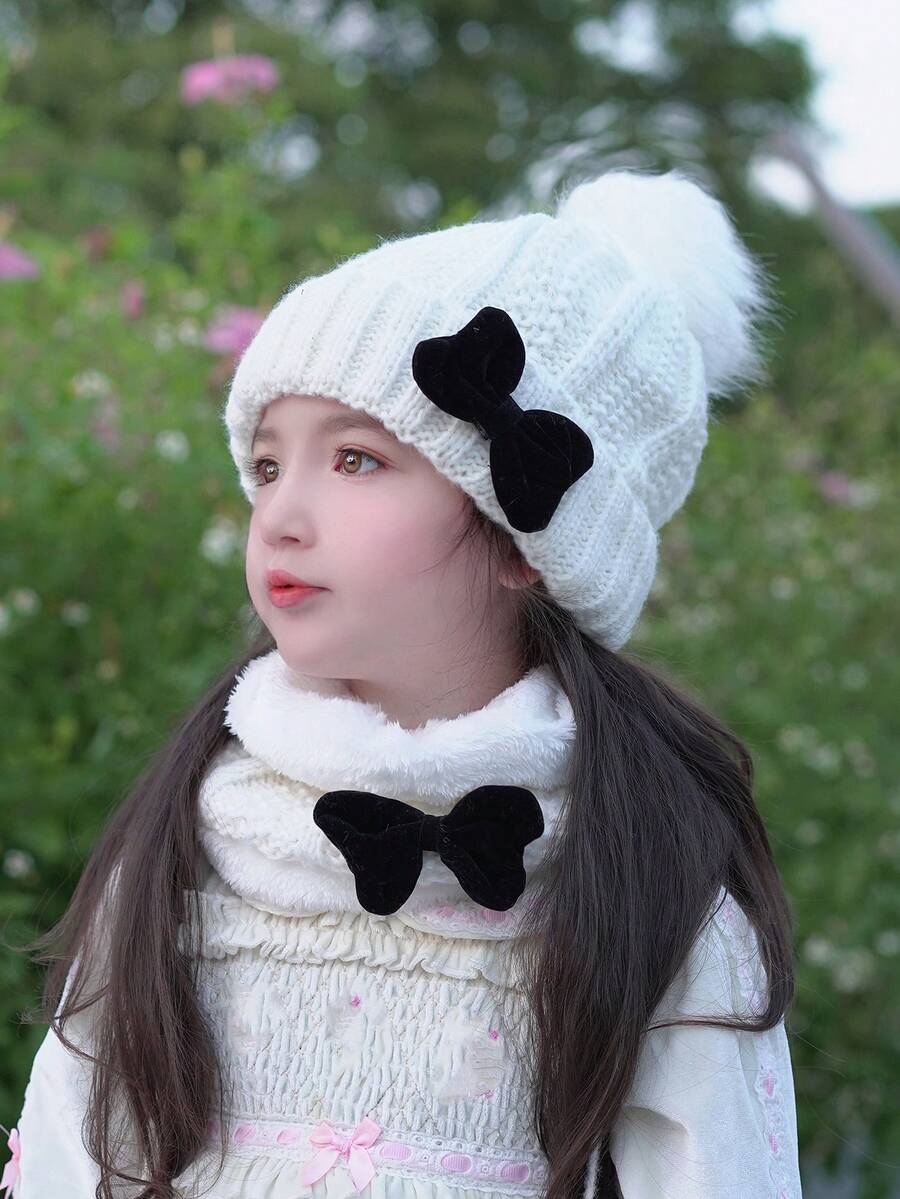 1套女孩蝴蝶結帽子和圍巾,兒童針織帽和圍巾冬季配件,老式風格帶毛球和毛絨內襯 - 白色 - 查看 1