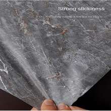 一張40厘米寬灰色鋁箔壁紙,自粘加厚防水可拆卸,適用於浴室牆面翻新貼紙,廚房防油耐汙、耐高溫裝飾貼膜。