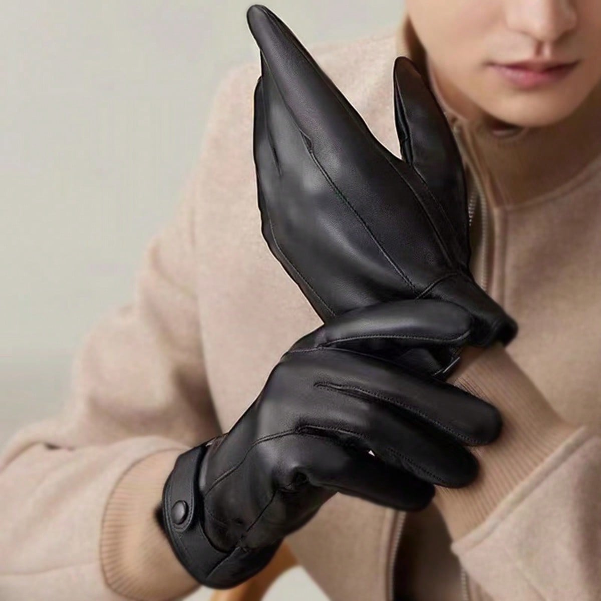 1 Pair Of Men's Leather Gloves, Thickened With Velvet, Warm For Riding, Windproof, Waterproof, Touch Screen, Winter Motorcycle Riding Black Gloves For Men