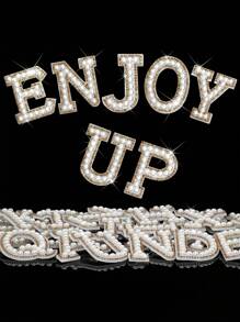 1 bộ chữ cái đính đá pha lê, keo hai mặt chắc chắn, bao gồm đá pha lê trắng, đá pha lê vàng nhiều màu, 26 chữ cái tiếng Anh, có thể dán lên quần áo, trang trí bằng ngọc trai giả và pha lê, thỏa sức sáng tạo DIY của bạn. - Vàng - Xem 1