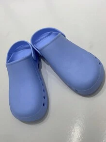 2023 New Design Unisex Surgical Shoes With Hollow-Out Design, Suitable For Doctors And Nurses