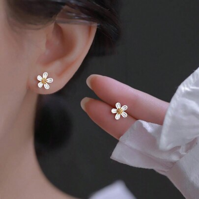 1pair Sweet & Cute Daisy Flower Design Stud Earrings For Pierced Ears Valentines,Mom,Mother,Mother's Day,Gift