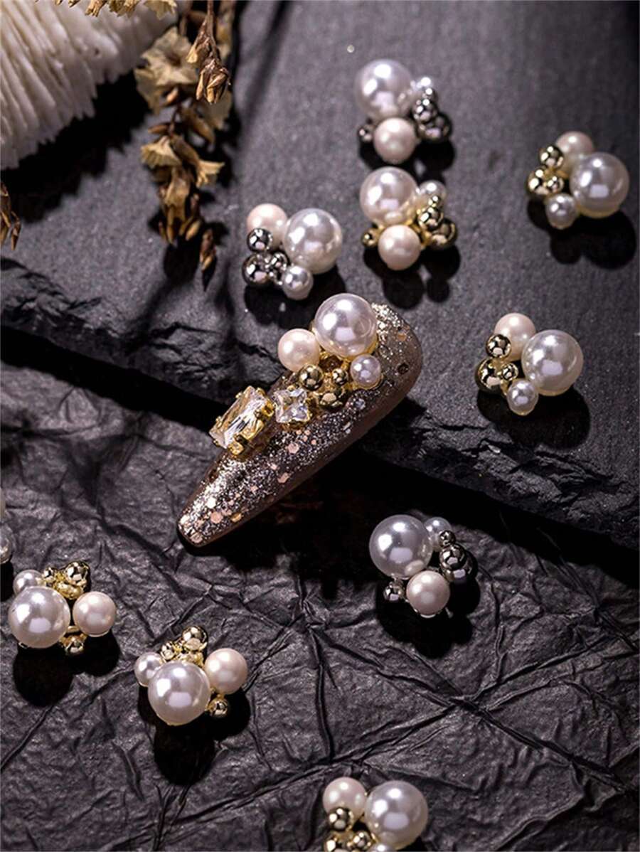 10 Stücke asymmetrisch große Kunstperlen Nagelkunst Dekorationen in metallisch gold und silber Finish, DIY Nagel Dekor, Nail Gems, Nail Zubehör