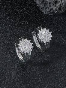 1對流行風格太陽花形狀鑲嵌鑽石耳環,適用於女性的日常生活 - 銀色 - 查看 1
