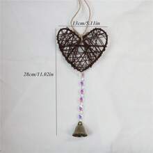 1個心形鈴鐺和捕夢網設計的晶瑩剔透掛飾,適用於戶外花園裝飾