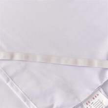 1 pièce Lit simple à double couche simple et doux avec cache de lit anti-poussière et à texture douce (avec décoration en dentelle), respirant à absorption d'humidité, conception anti-dérapante et à sangles, applicable en toutes saisons