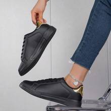 男女通用的多功能白色鞋子,輕盈透氣的運動休閒鞋,舒適流行的白色情侶鞋