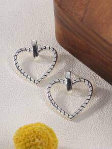 1對創意時尚花卉愛心設計女士耳環,適合日常佩戴 - 復古銀色 - 查看 3