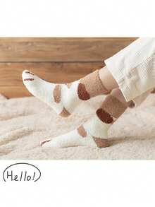 1 双珊瑚绒蓬松袜子，适合男孩和女孩，带有可爱的猫爪设计，厚实温暖，适合睡觉、在家或地板上 - 彩色 - 查看 3