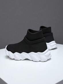 儿童，童鞋，儿童运动鞋，儿童平底鞋，男童运动鞋，女童运动鞋，男童及女童靴，童靴，男童及女童鞋，冬季休闲一脚蹬，针织透气儿童运动鞋，随机迷彩印花平底鞋，舒适防滑跑步鞋