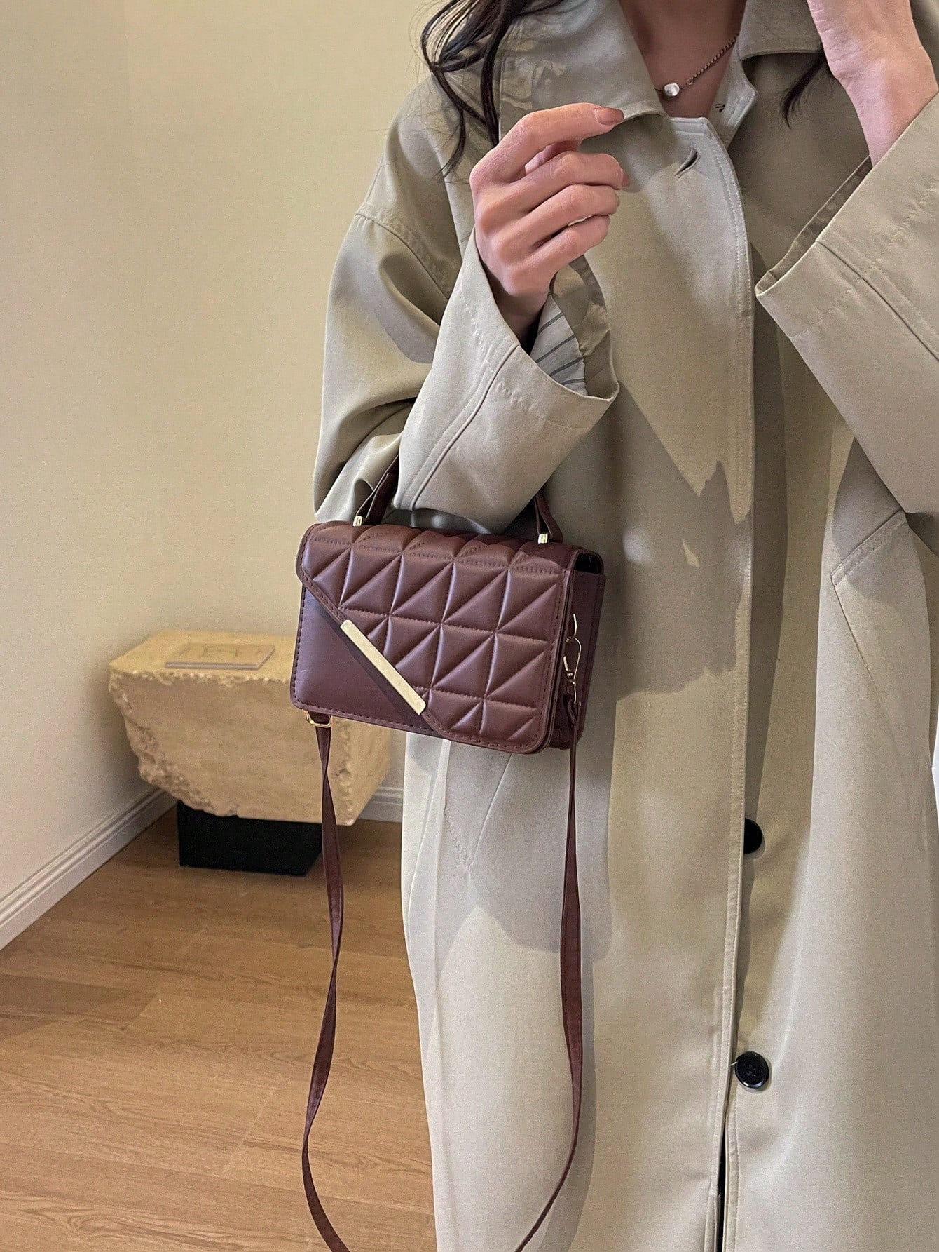 حقيبة يد عتيقة وريترو صغيرة عصرية بنمط الماس