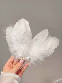 2 pièces Élégantes Barrettes de Cheveux avec Perles Blanches Factices et Plumes pour Femmes, Convient pour Représentation de Danse et Photographie en Extérieur