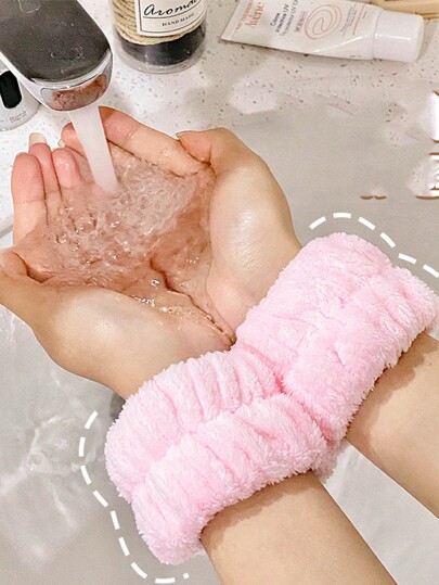 2pcs Solid Color Plush Bathroom Face Towel Wristband, Sports Wiping Sweat Hand Ring, Absorbent Sleeve Cover, Hand Wristband For Face Washing, Bathroom Supplies, Sports Sweatband, Outdoor Sports Accessories