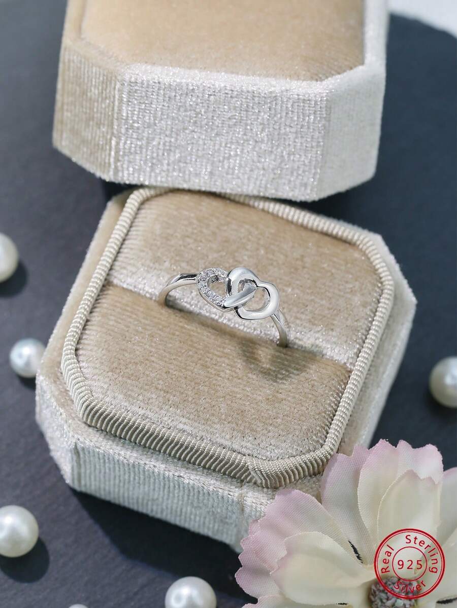 925 sterling bạc Khối Zirconia  1 Miếng Lãng mạn , Tuyệt đẹp , Thanh lịch & Đúng mốt Xu hướng: Cắt giảm Love Trang trí trái tim Nhẫn Ban nhạc đám cưới Với Hộp Quà Đối với phụ nữ Hoàn hảo Hiện tại Cho cô ấy Ngày kỷ niệm , Ngày lễ tình nhân , Sinh nhật , Hôn ước , Đồ trang trí Đối với Đám cưới , Các bữa tiệc & Ngày tháng , Tốt Đồ trang sức - Bạc - Xem 1