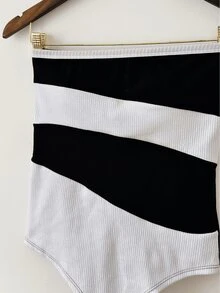 Women T-Shirts - Đen và trắng - Xem 1