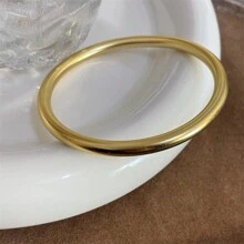 1 件不鏽鋼時尚經典簡約金色圓形厚手鍊,浮雕傳承設計,具有高端觸感的女式手鐲 - 金色 - 查看 2